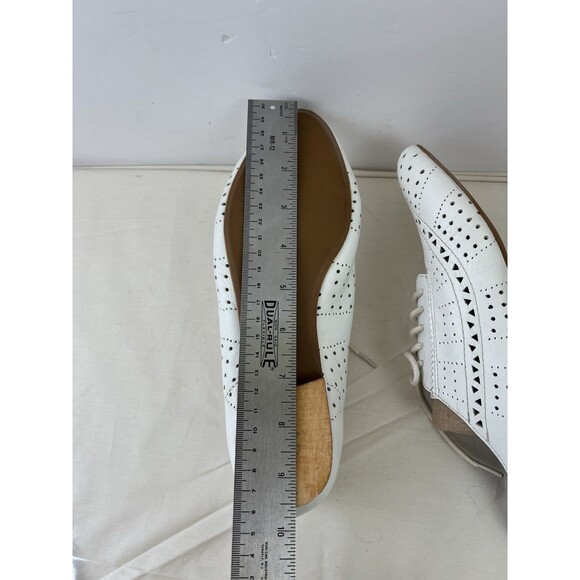 Jeffrey Campbell Miller perforated Leather lace oxfords loafers White Size Sz 8 - Picture 9 of 12